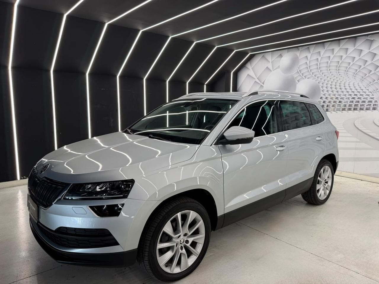 Skoda Karoq 1.6 TDI DSG-KM CERTIFICATI-12 MESI GARANZIA-PERMUTE