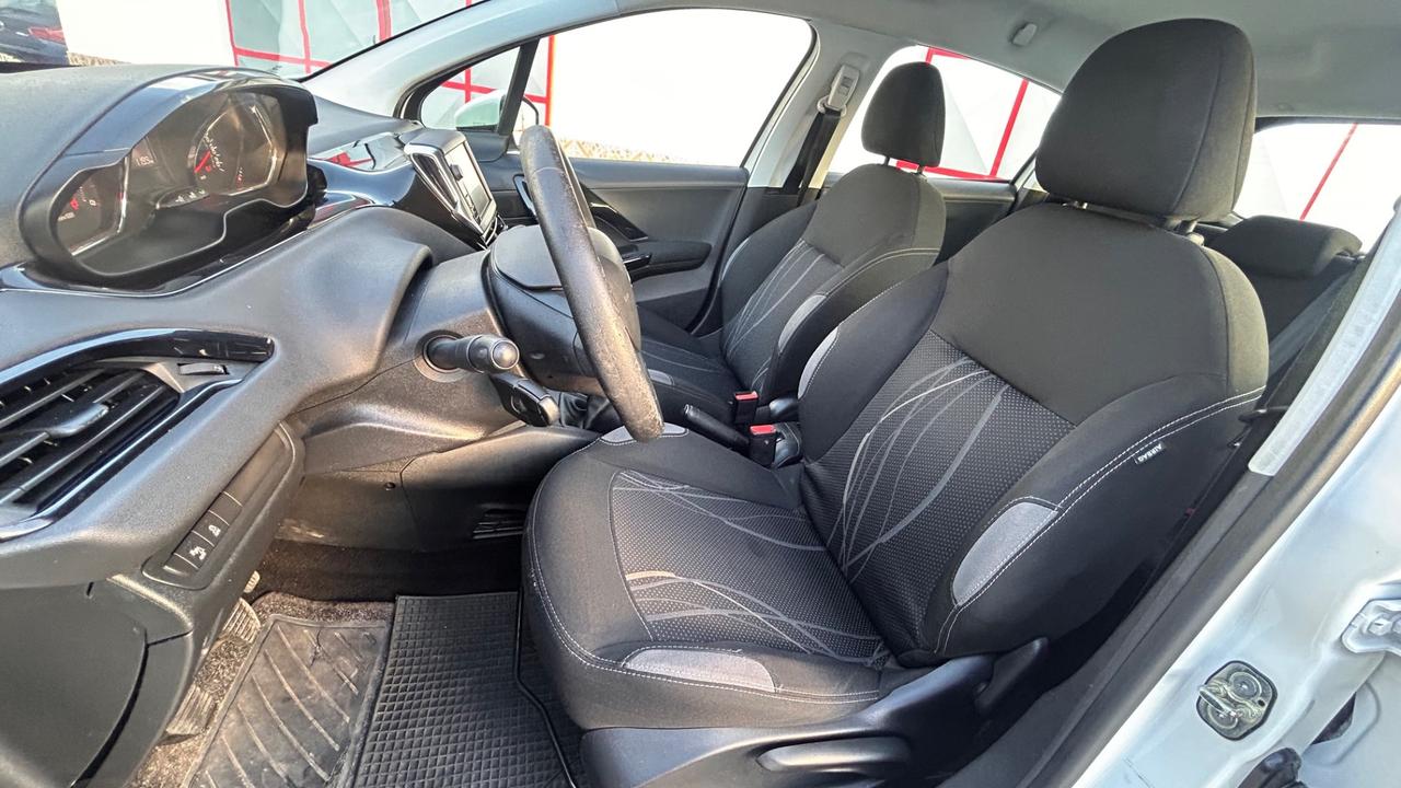 Peugeot 208 1.4 HDi 68 CV