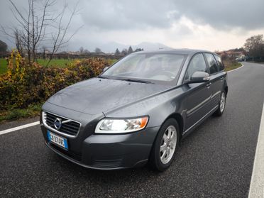 VOLVO V50 SW 1,6 D2 OK NEOPATENTATI
