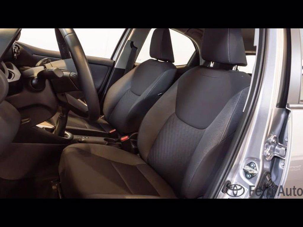 TOYOTA Yaris 1.0 active del 2023
