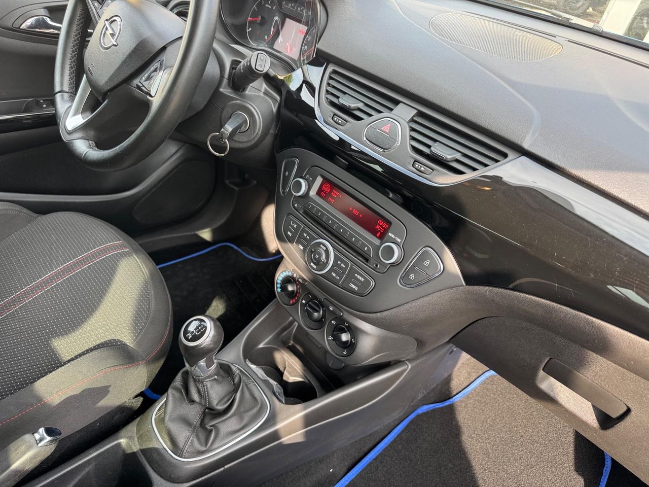 Opel Corsa 1.2 5 porte Innovation neopatentati