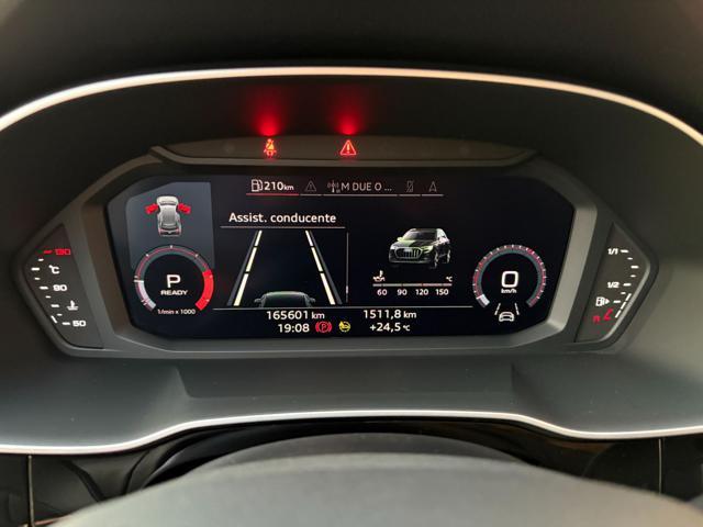 AUDI Q3 35 TDI quattro S tronic Business COCKPIT