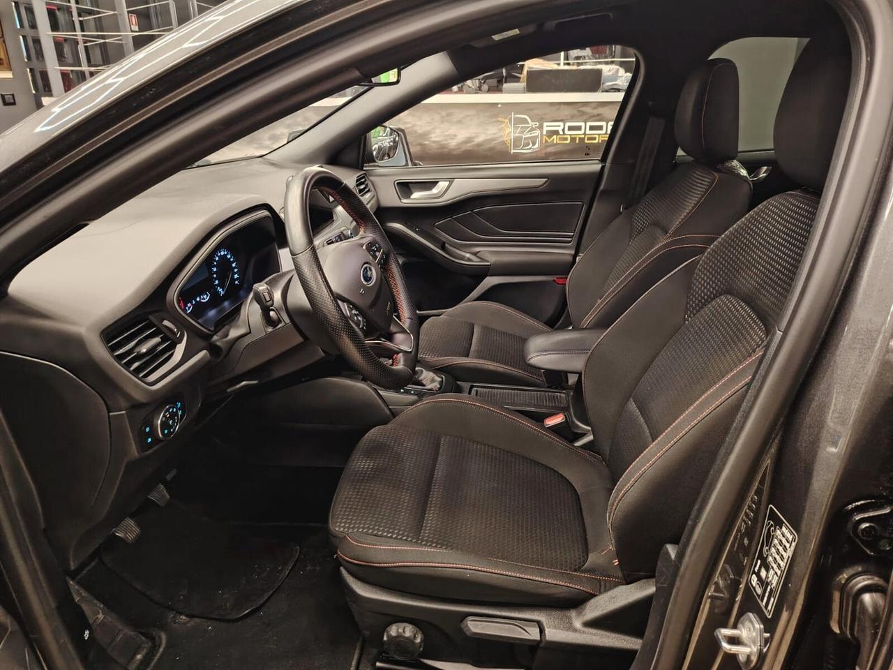 Ford Focus 1.0 EcoBoost Hybrid 125 CV 5p. ST-Line