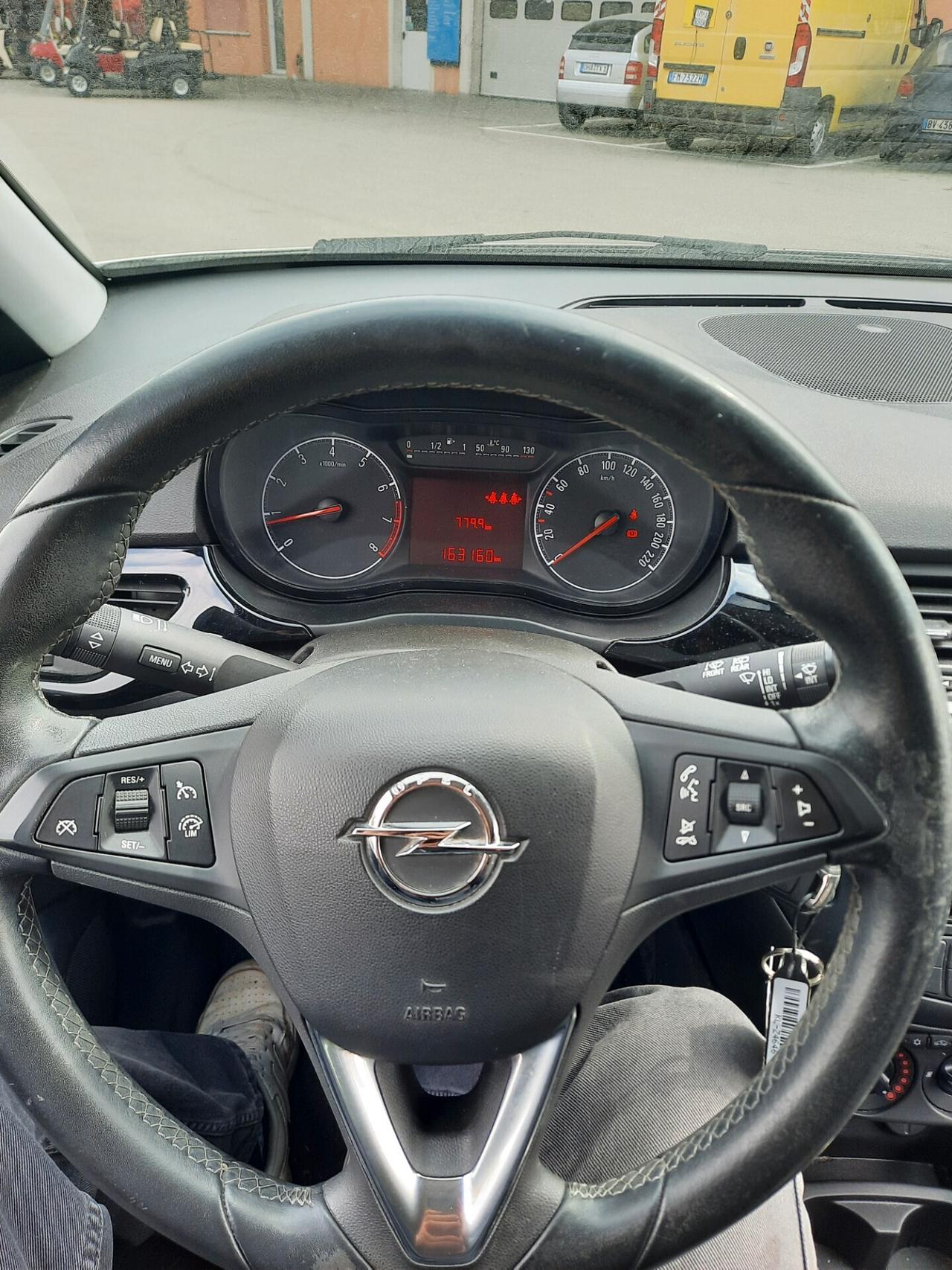 Opel Corsa 1.2 5 porte Innovation OK NEOPATENTATI