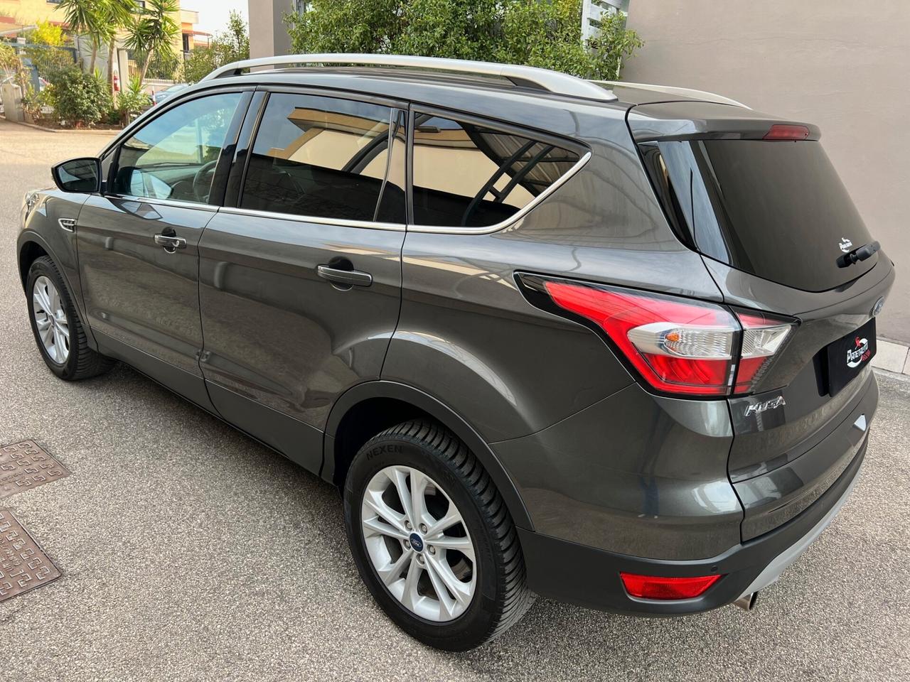 Ford Kuga 1.5 tdci 120cv TITANIUM NAVI/CAMERA/PDC/17; PERF.