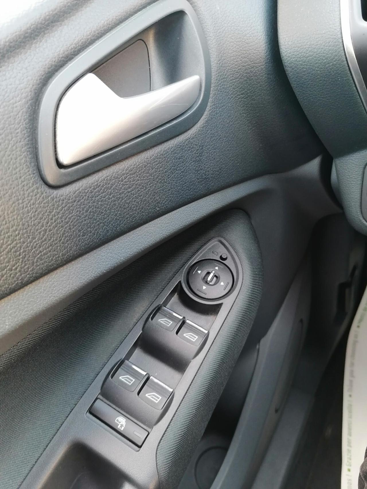Ford C-Max 1.6 tdci 115cv TITANIUM 2015