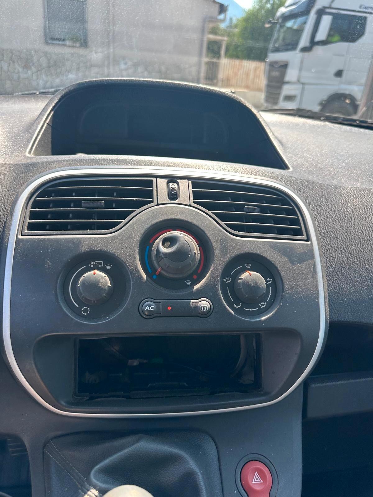 Renault Kangoo 1.5 dCi 90CV 5 porte Stop & Start Live N1-12/2013