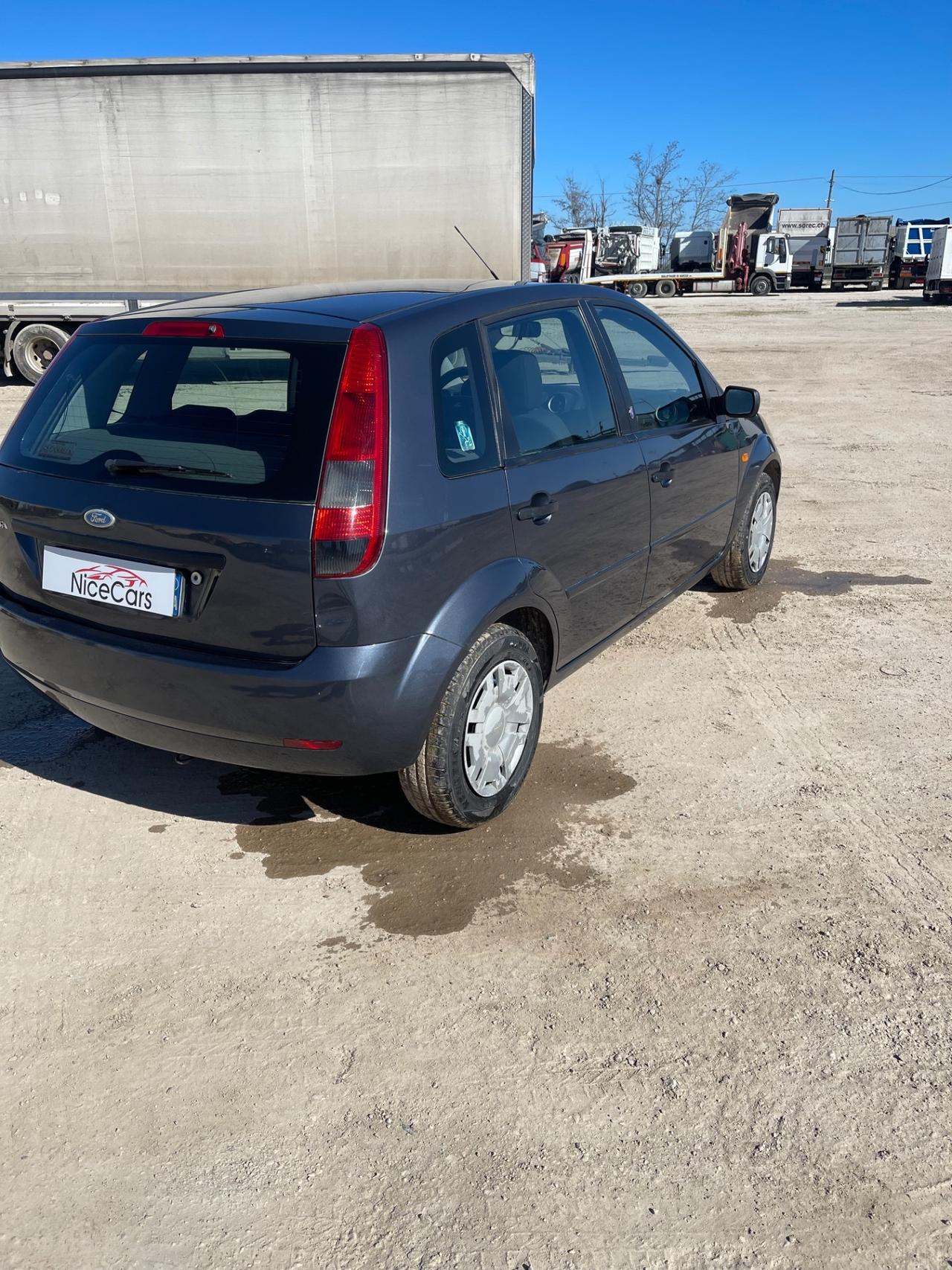 Ford Fiesta 1.4 TDCi 5p. Ghia