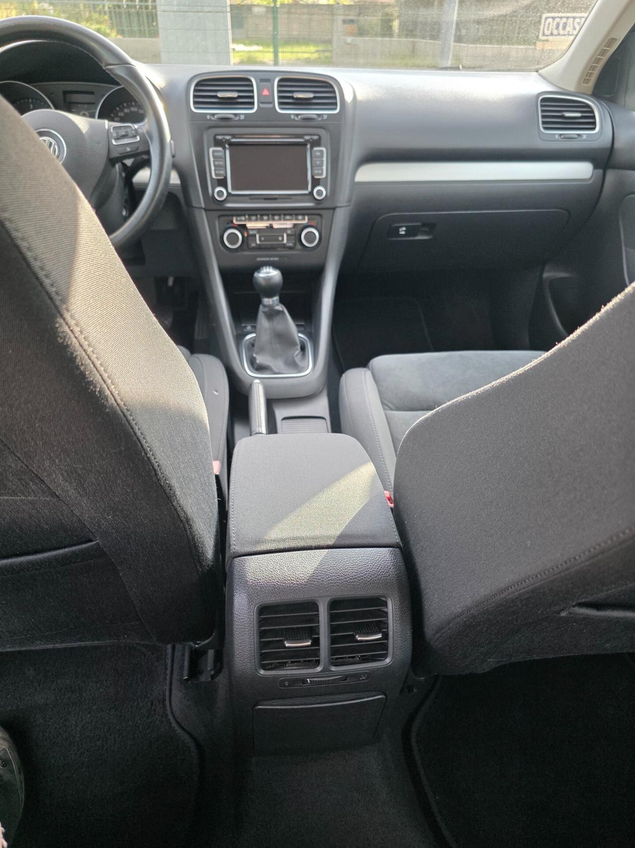 Volkswagen Golf Variant 2.0 TDI con gancio traino