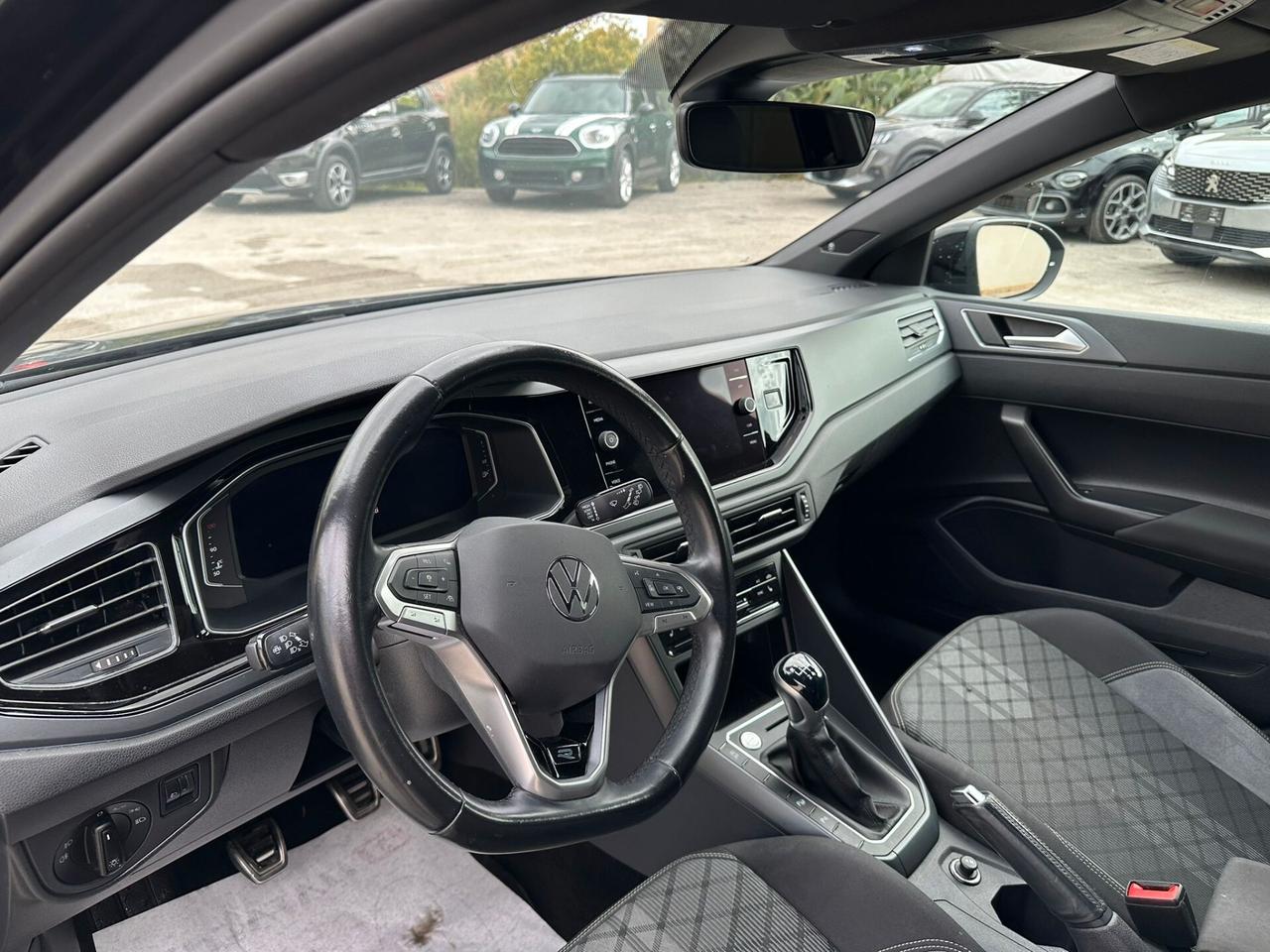 Volkswagen Taigo 1.0 TSI R-Line 110 cv - 2023