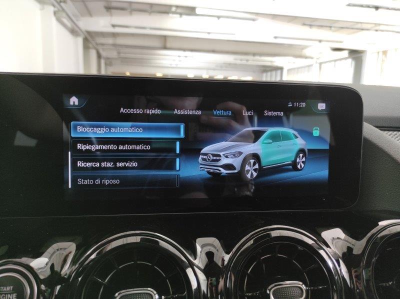 Mercedes-Benz GLA (H247) - GLA 200 d Automatic Business