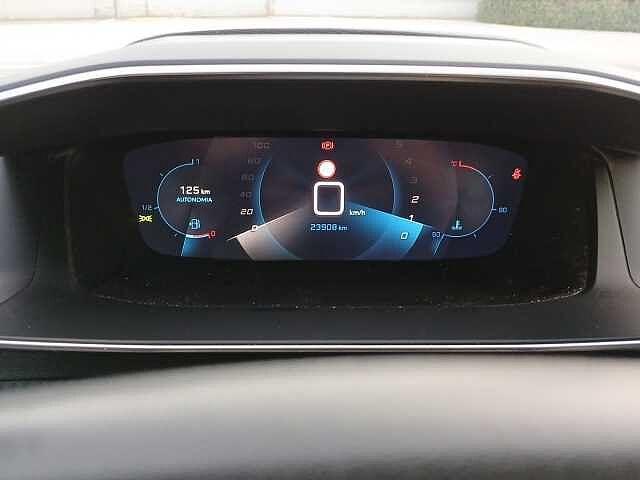 Peugeot 2008 PureTech 100 S&S Allure Pack