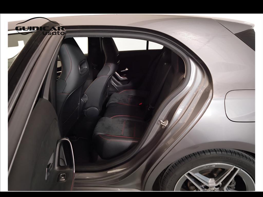 Mercedes-Benz Classe A - W177 2018 - A 200 d Premium Night edition auto