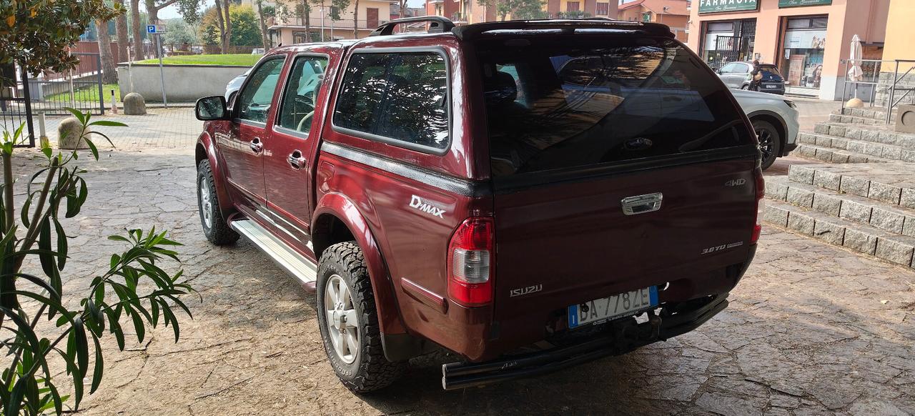 Isuzu D-Max 3.0 TD 4WD Aut e Gancio PICK UP