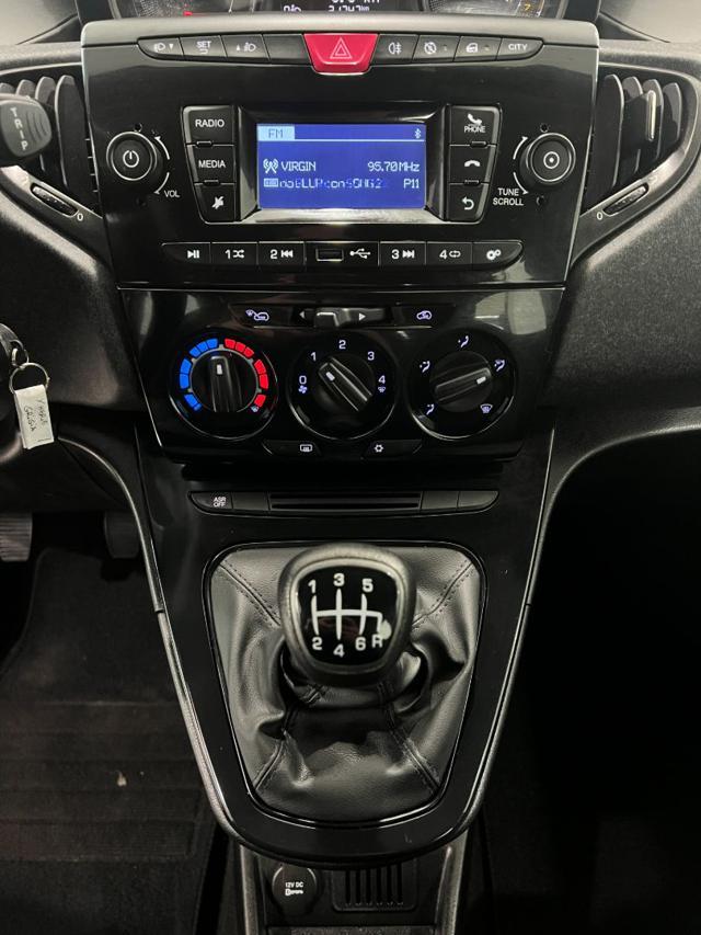 LANCIA Ypsilon 1.0 FireFly 5 porte S&S Hybrid Silver Plus