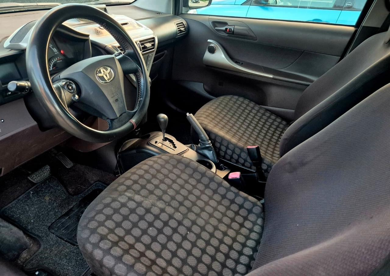Toyota iQ 1.0 cambio automatico