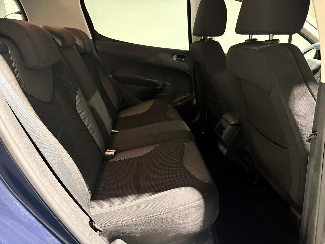 Peugeot 308 1.6HDI EDITION NAVI UNICO PROPRIETARIO