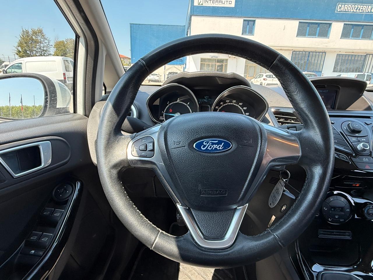 Ford Fiesta 1.5 TDCi 75CV 5 porte Titanium