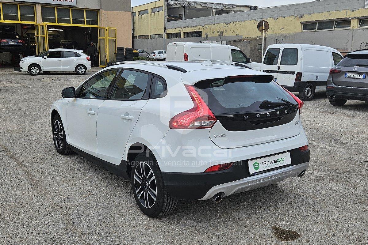 VOLVO V40 Cross Country D2 Geartronic Style Plus