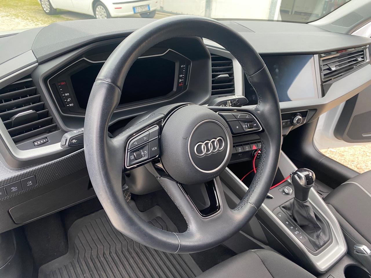 Audi A1 SPB 30 TFSI S tronic Identity Black