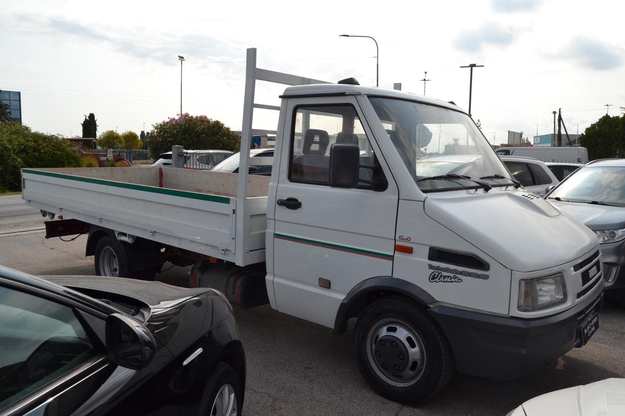 Iveco Daily 35.10 2.8 TD PL CASSONATO