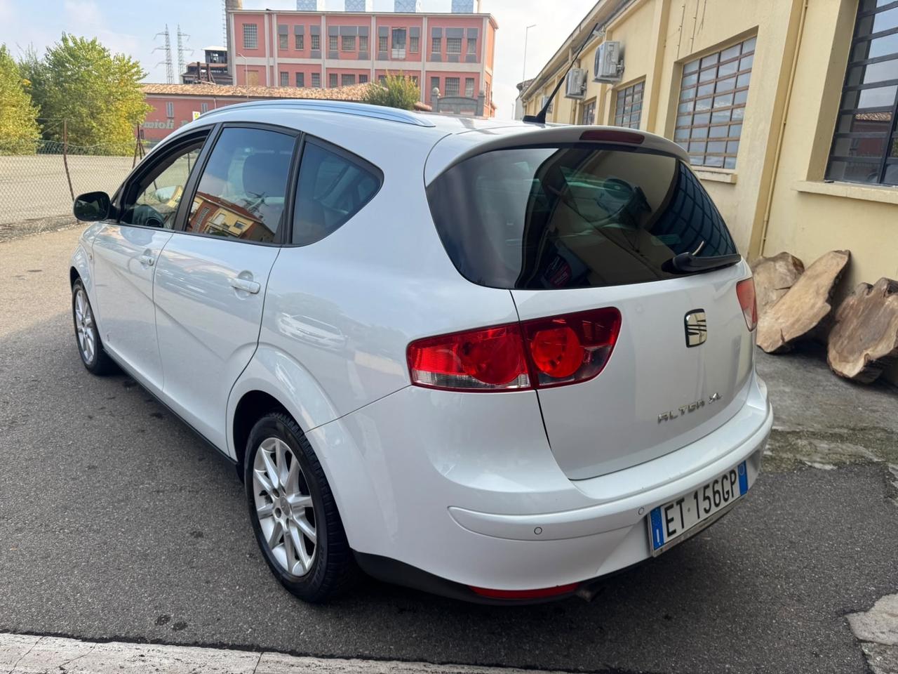 Seat Altea Anno 2013 1.6 Diesel AUTOMATICO EURO5 NEOPATENTATI