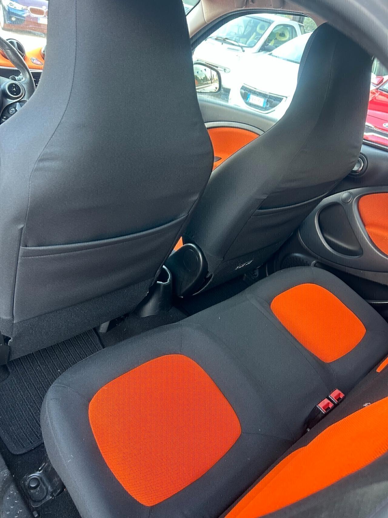 " UNA CHICCA " Smart ForFour 70 1.0 twinamic Passion