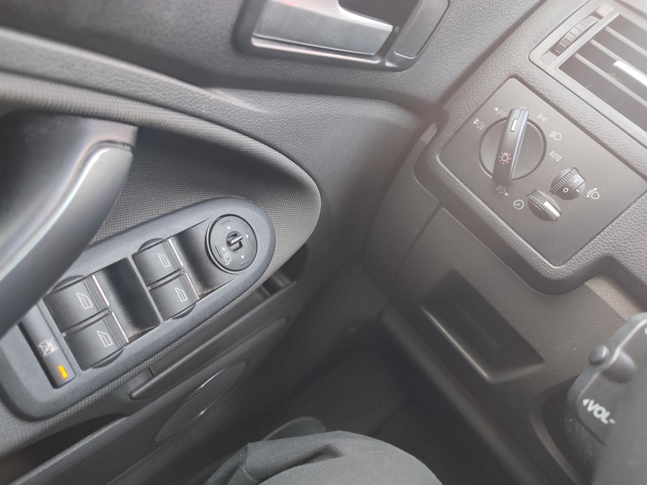 FORD KUGA 4WD DIESEL AUTOMATICA TETTO PANORAMICO FULL