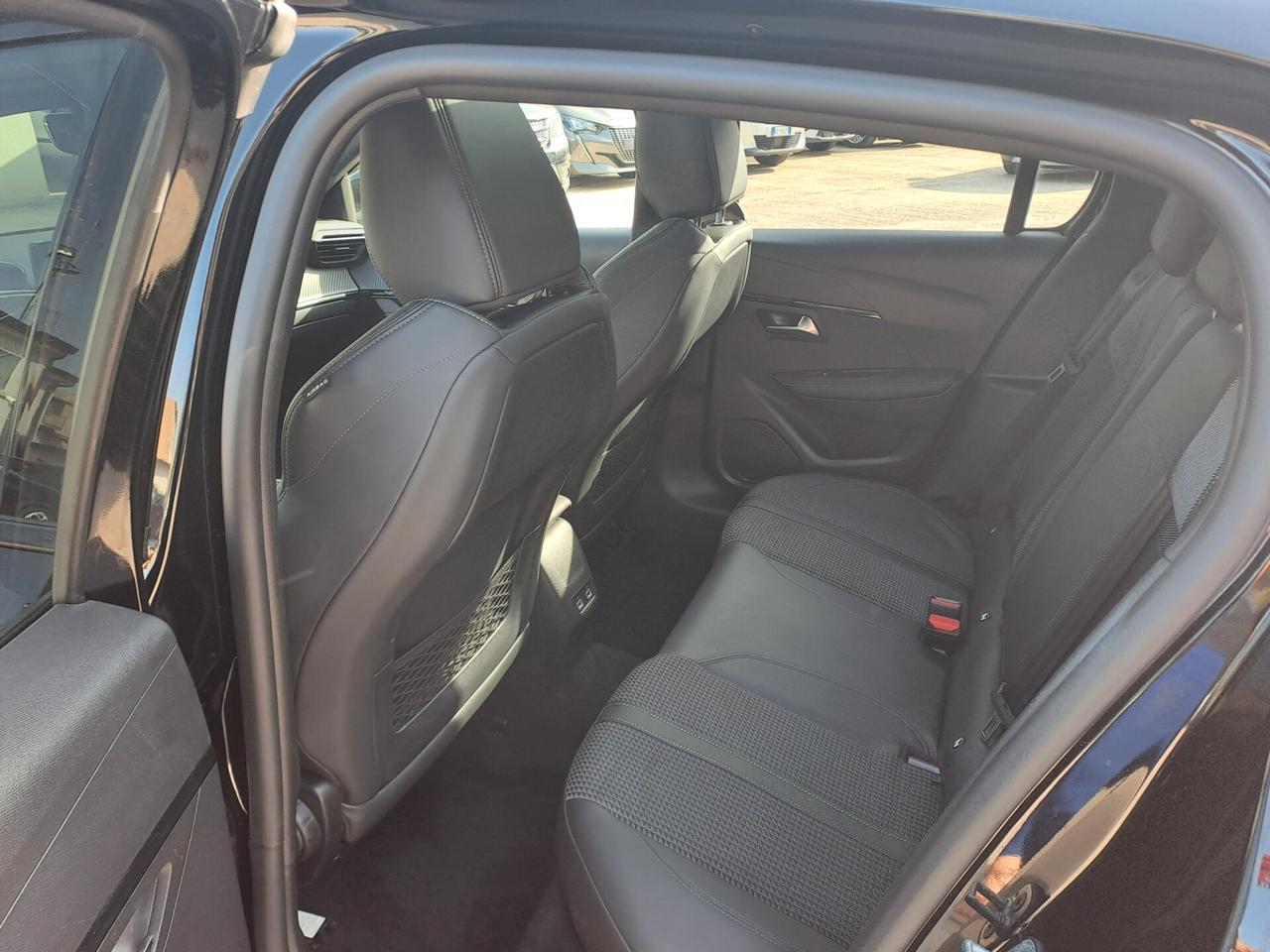 Peugeot 208 PureTech 130 Stop&Start EAT8 5 porte GT