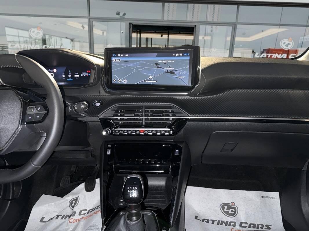 Peugeot 208 1.2 puretech Allure 100cv Con Telecamera a 360°