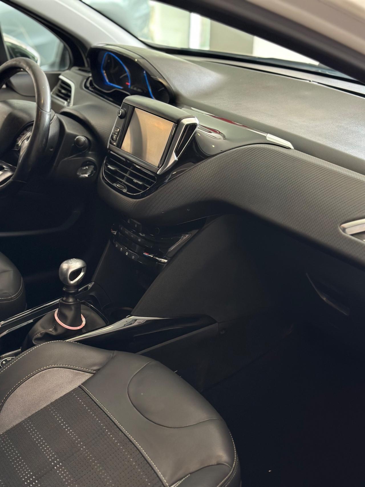 Peugeot 2008 BlueHDi 120 S&S Allure