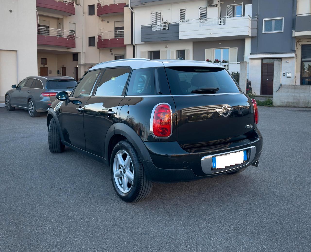 Mini Cooper D Countryman 2.0 Automatica 111 cv