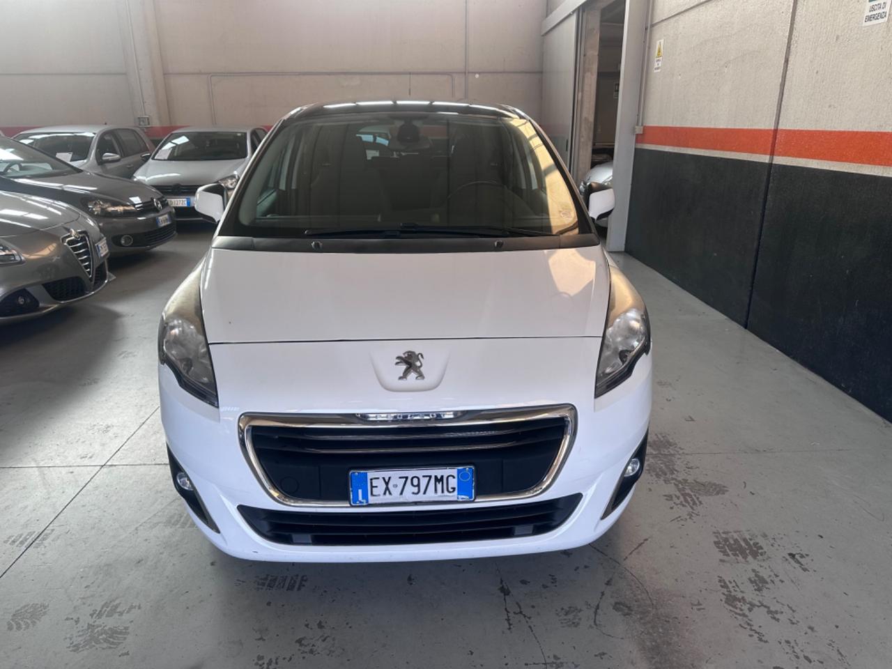 Peugeot 5008 1.6 HDi 115CV Active