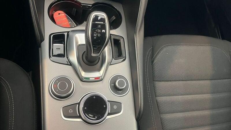 Alfa Romeo Giulia Giulia 2.0 Turbo 280 CV AT8 AWD Q4 Sprint