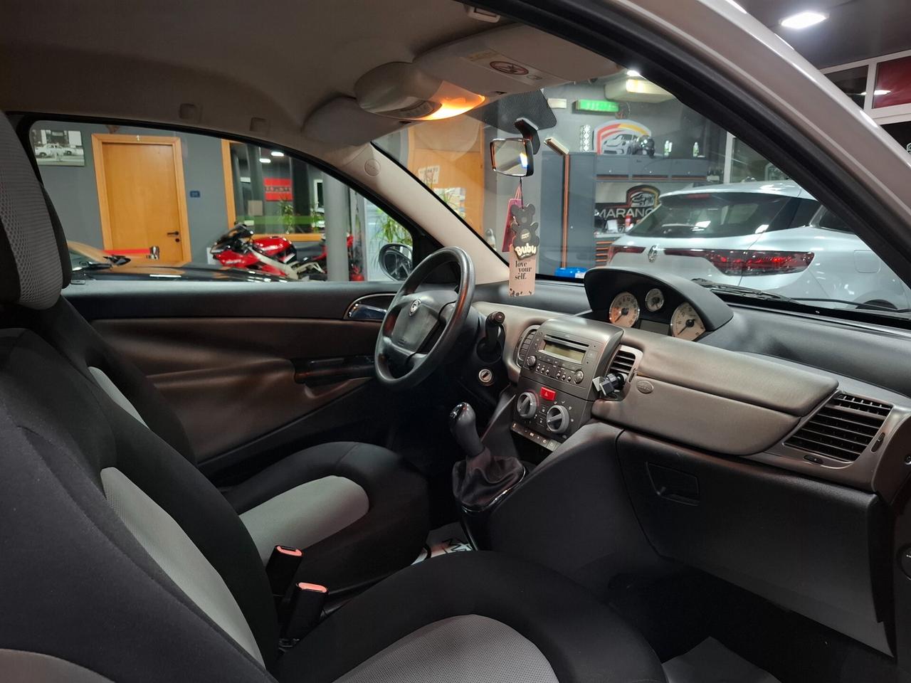 Lancia Ypsilon 1.3 diesel Neopatentato