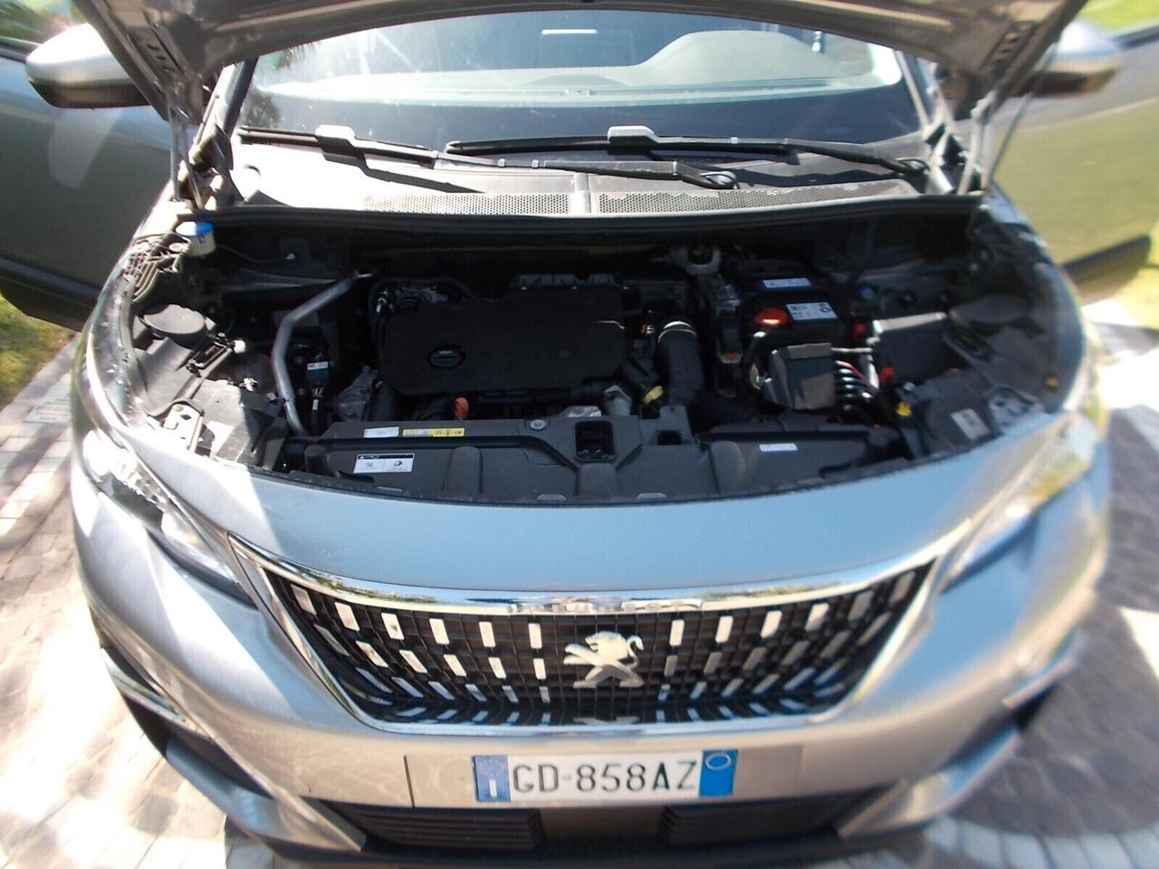 Peugeot 3008 1.5 BlueHDi Eat8 130cv come NUOVA