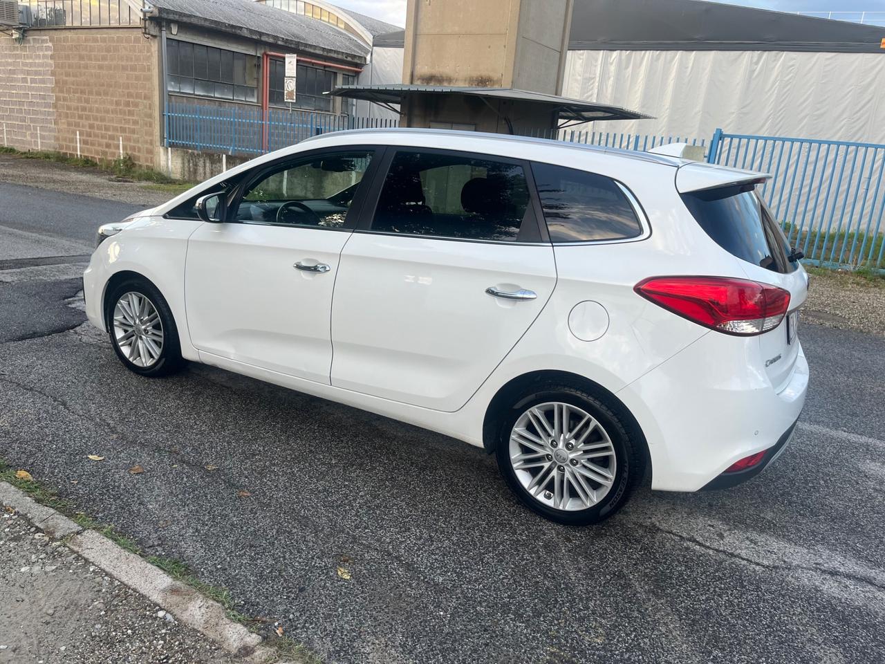 Kia Carens 1.7 CRDi 115 CV Business Class