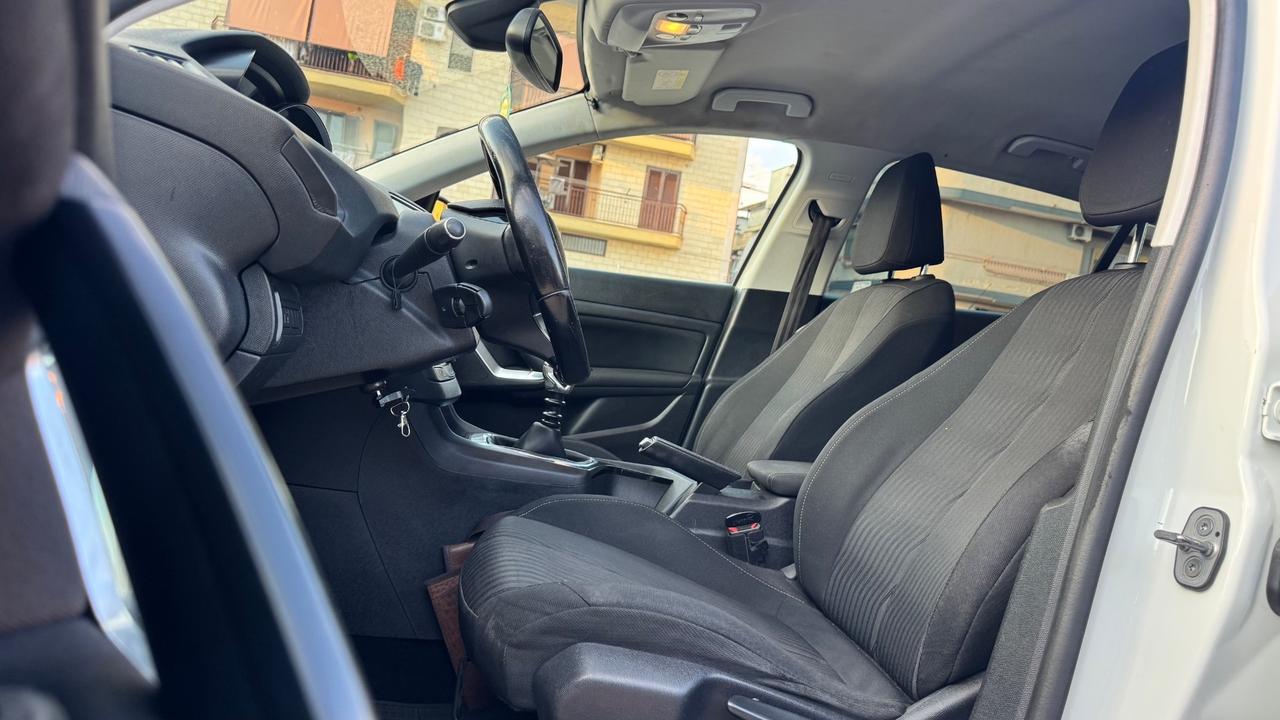 Peugeot 308 1.6 e-HDi 115 CV Stop&Start Business