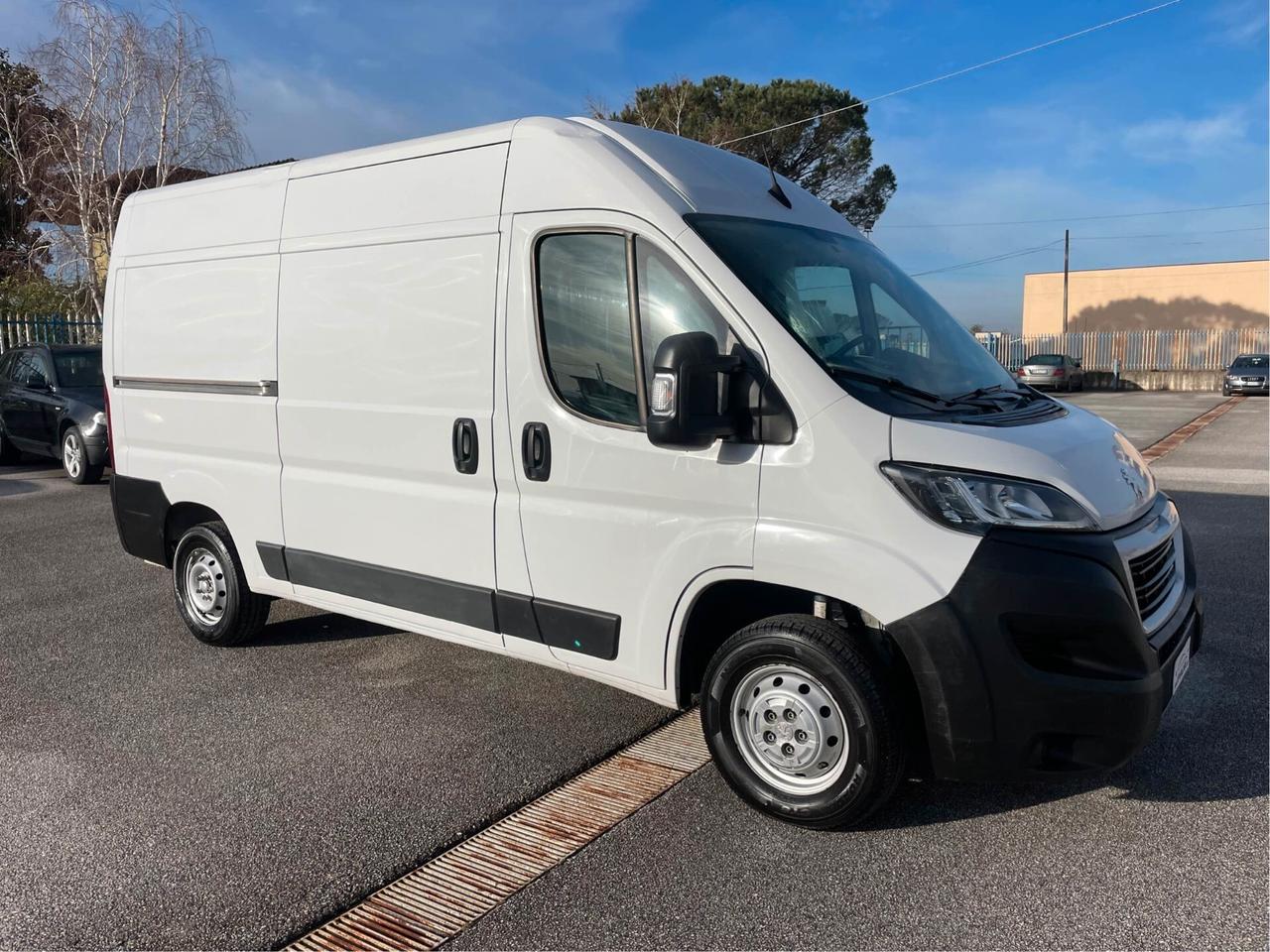 Peugeot Boxer 330 2.2 BlueHDi 140 S&S PC-TN Furgone