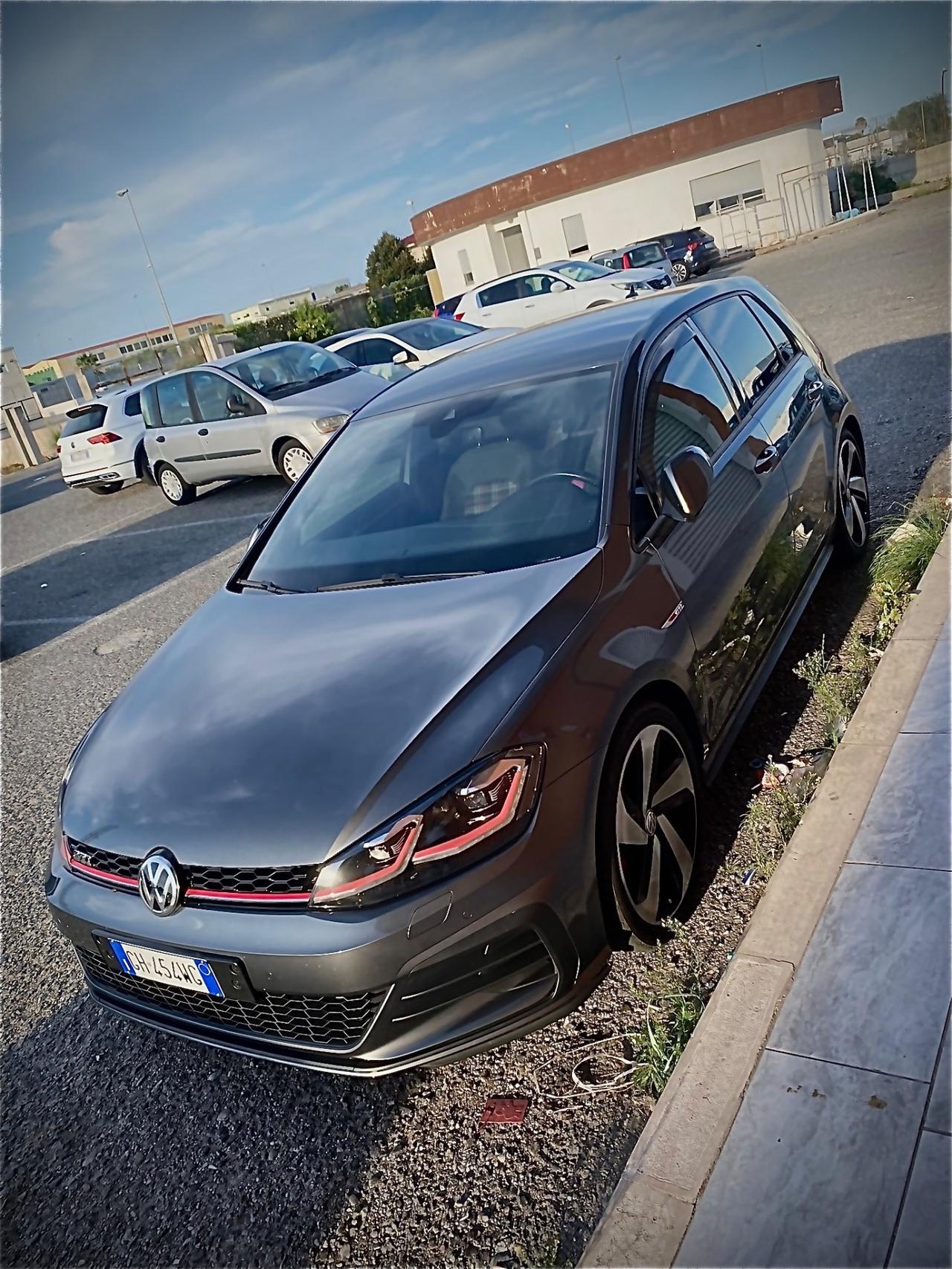 Volkswagen Golf GTI Performance 2.0 TSI DSG 5p. BlueMotion Technology