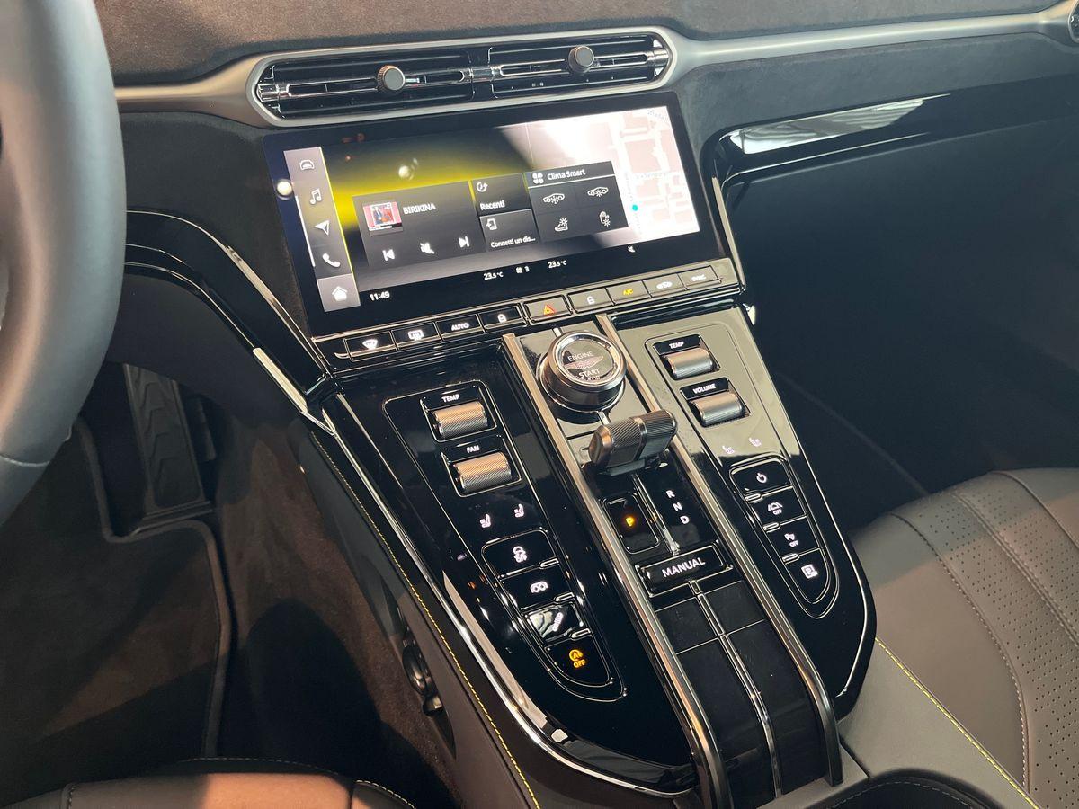 ASTON MARTIN Vantage Coupe 4.0 V8 auto