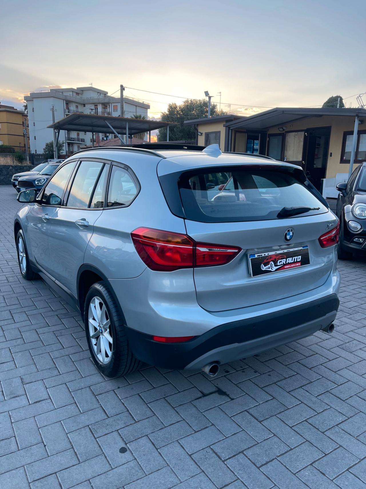 Bmw X1 xDrive20d 190cv tettuccio apribile