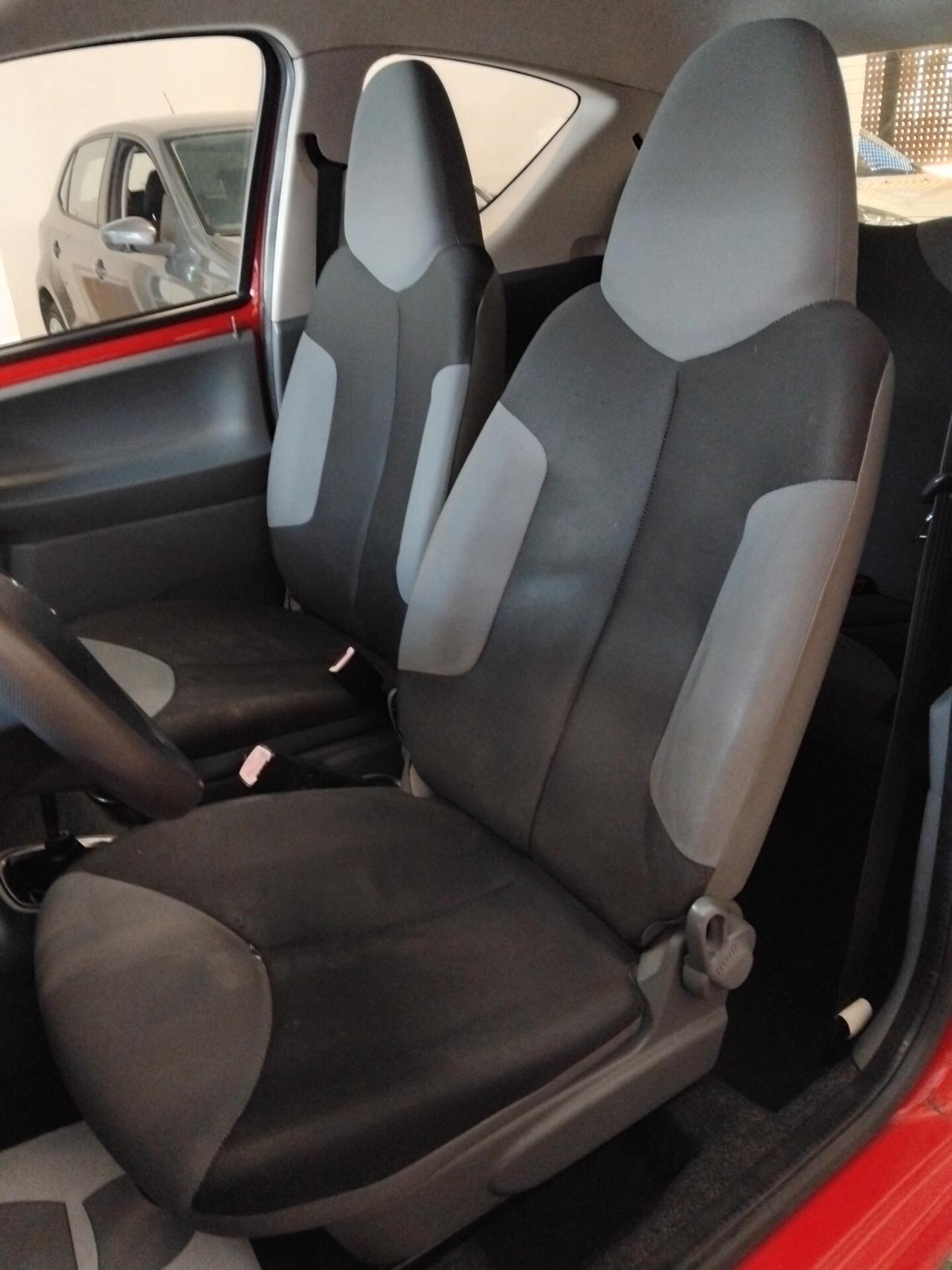 Peugeot 107 1.0 68CV 3p. Sweet Years