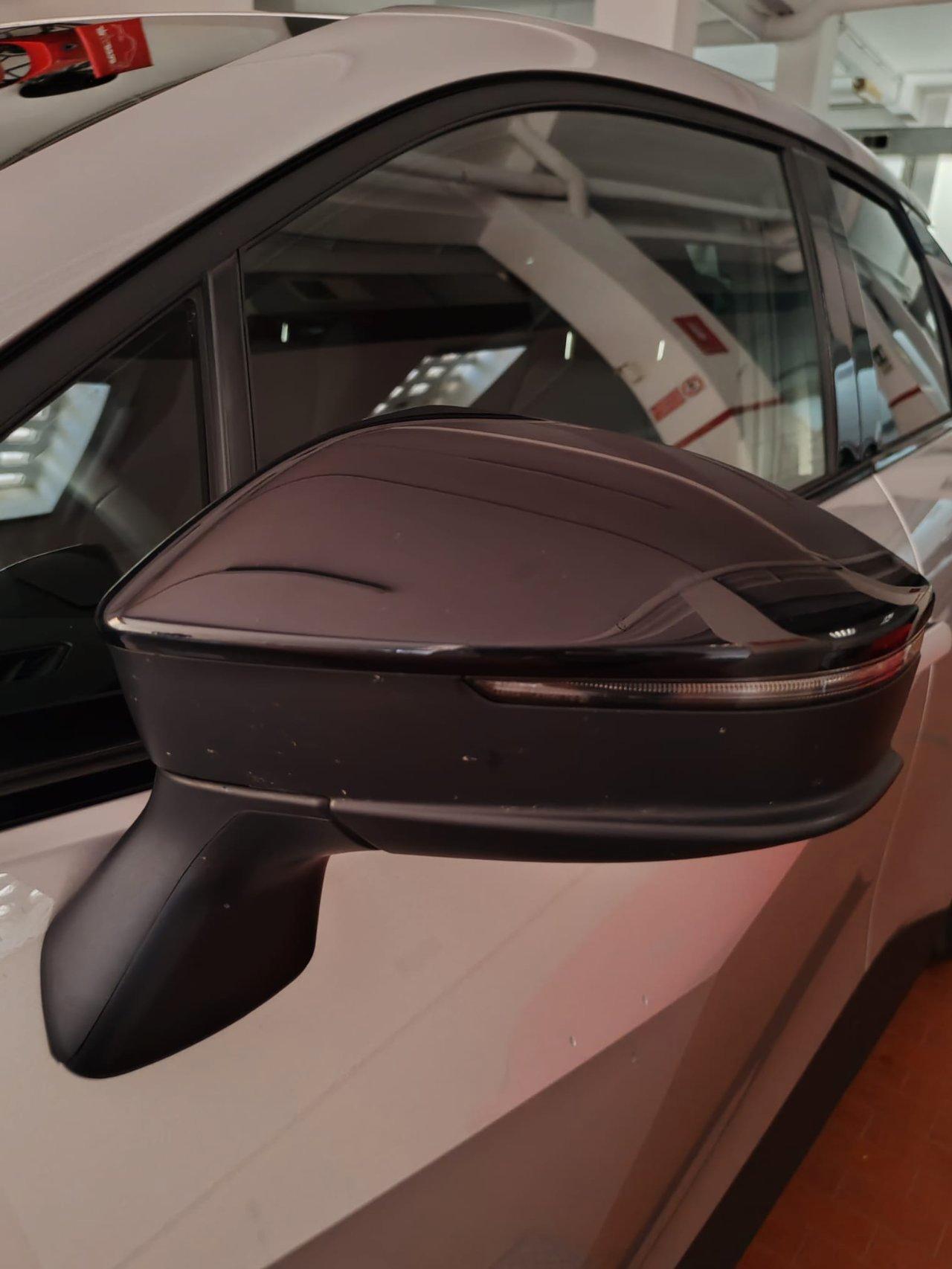 Toyota C-HR 1.8 hev Trend fwd e-cvt