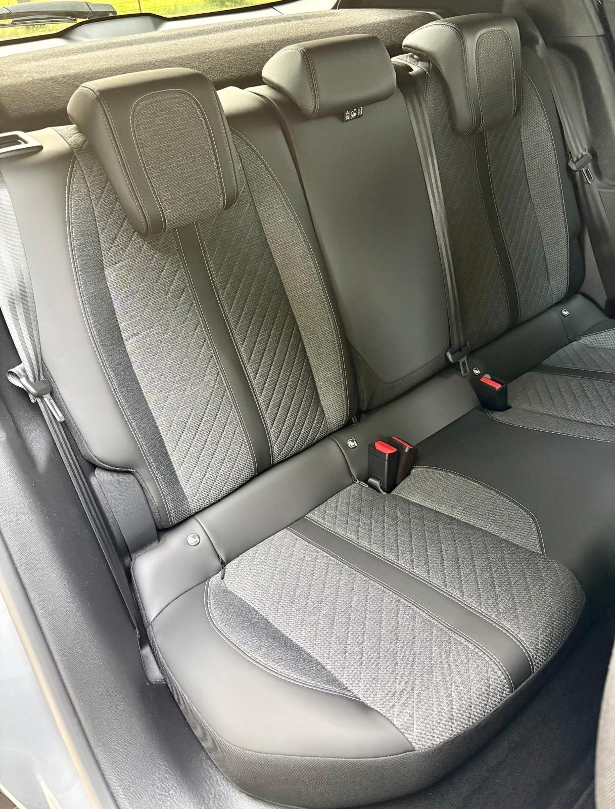 Peugeot 2008 PureTech 100 S&S Allure