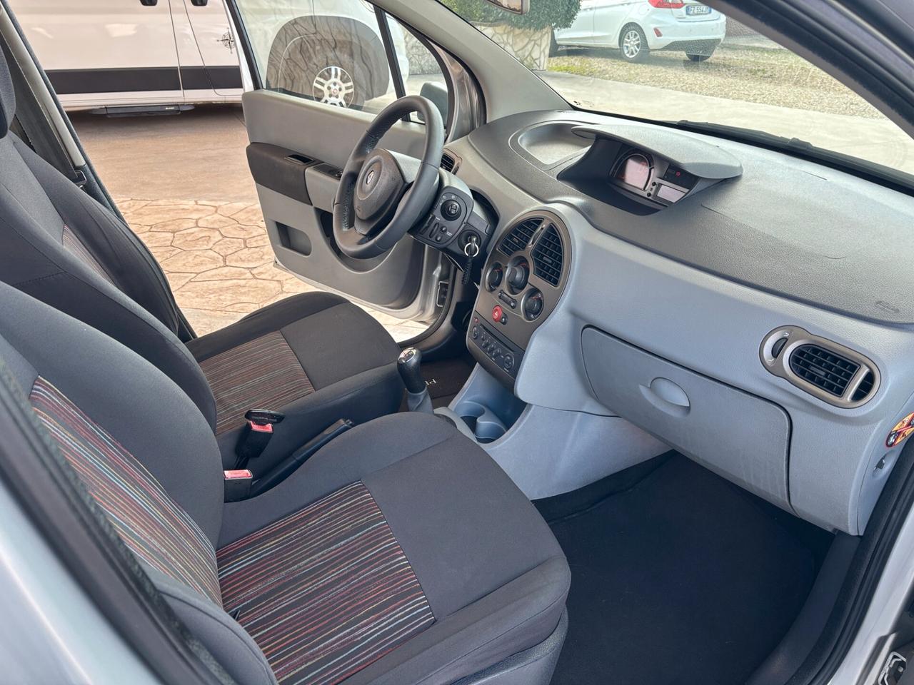 Renault Modus 1.5 dCi 70CV Expression-2010