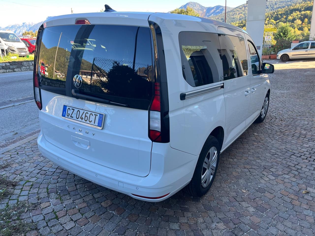VOLKSWAGEN CADDY MAXI 7 POSTI