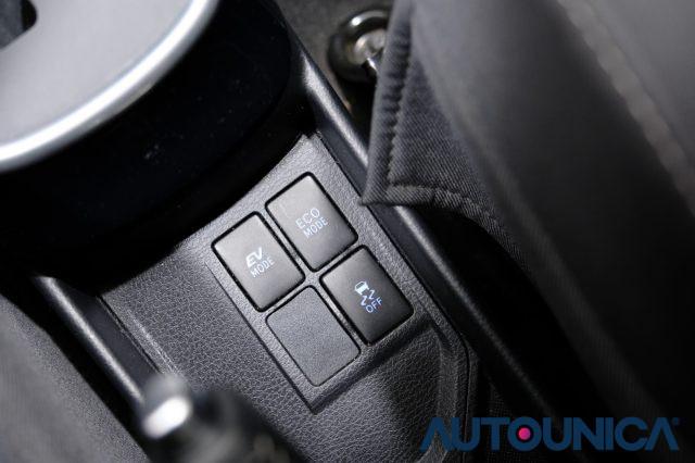 TOYOTA Yaris 1.5 HYBRID 5 PORTE TREND WHITE EDITION