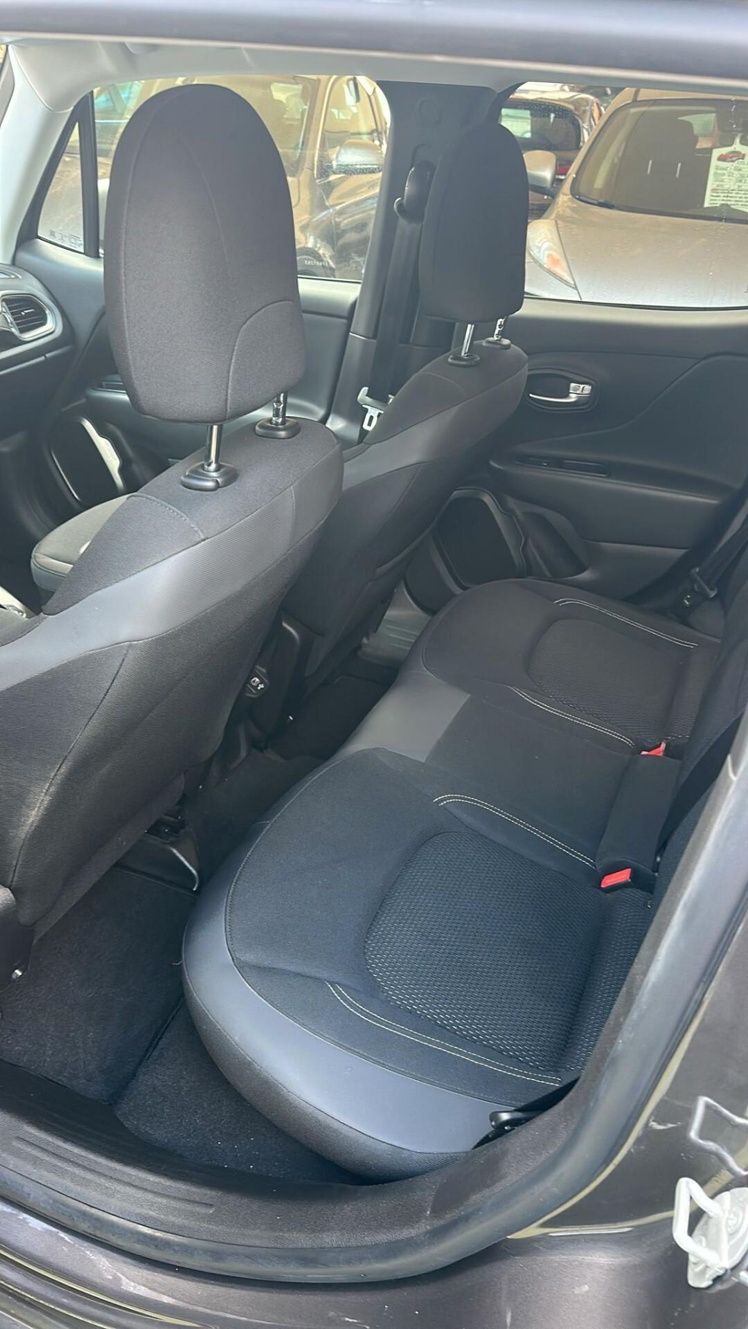 JEEP RENEGADE 1,6 MJ LIMITED SOLI 66MILA KM!