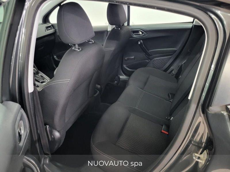 Peugeot 208 1.2 12V VTi 82cv Active